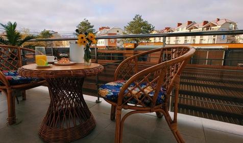 Полулюкс четырехместный с балконом