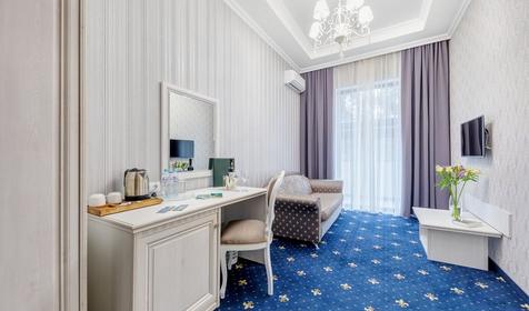 Семейный двухкомнатный трехместный с балконом (1 этаж)