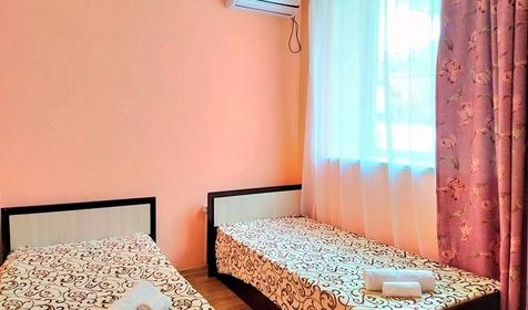 Стандарт четырехместный. База отдыха Эко-курорт Юг. Геленджик, Кабардинка