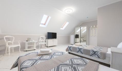 Мансардный 3-местный