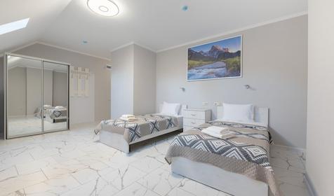 Мансардный 3-местный