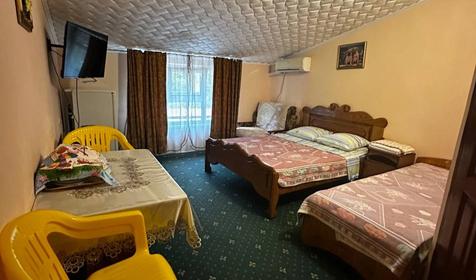 Трехместный с видом на горы