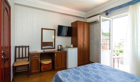 Двухкомнатный люкс с балконом и видом на море