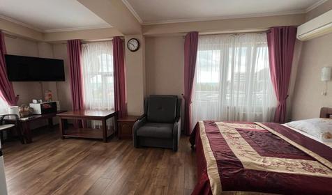 Пятиместный люкс с балконами и видом на море