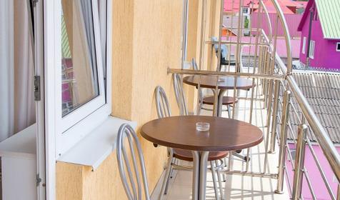 Стандарт трехместный с балконом