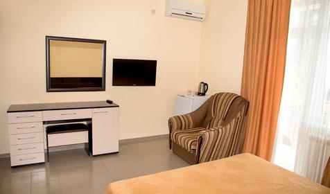 Стандарт трехместный с балконом