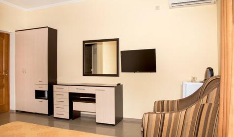 Стандарт трехместный с балконом