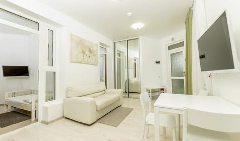 Сьют двухкомнатный с кухней