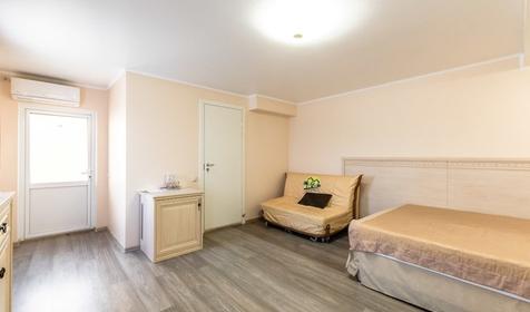 Эконом трехместный