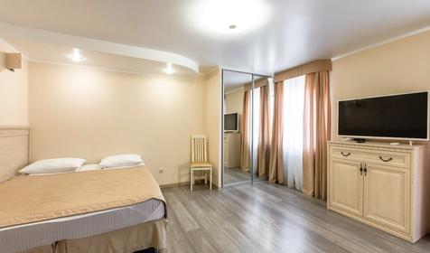 Эконом трехместный