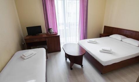 Номер трехместный