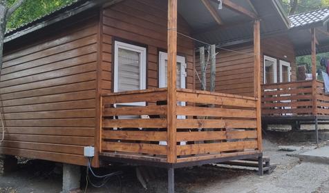 Двух-; четырехместный коттедж