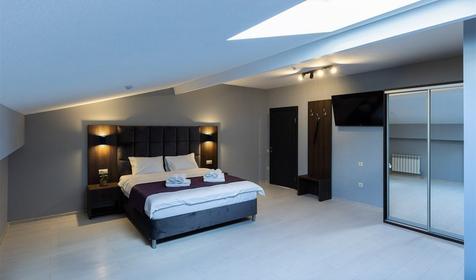 Семейный шестиместный (мансардный)