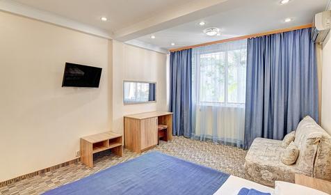 Стандарт трехместный с балконом, корпус 1,2