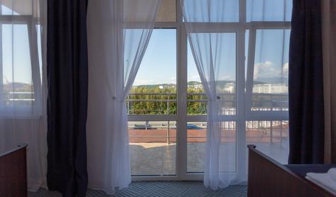 Семейный с балконом №24