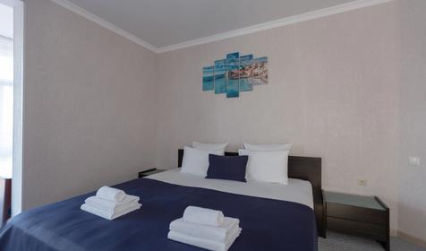 Семейный с балконом №24