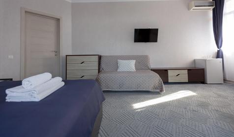 Семейный с балконом №24