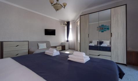 Семейный с балконом №24