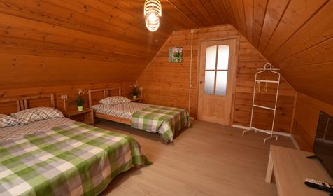 Дом со своим двором