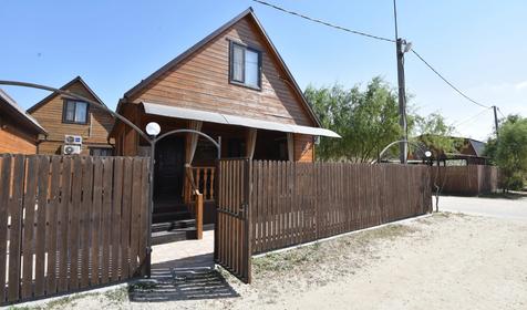 Дом со своим двором