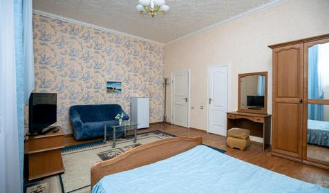 Двух/трехместный номер с балконом