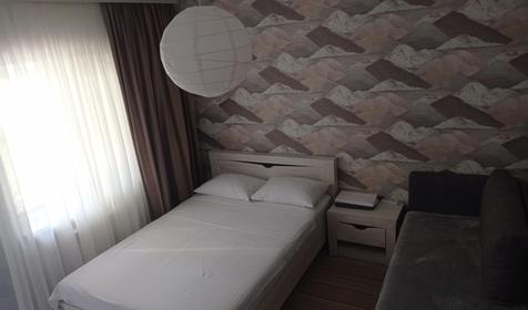 Трехместный