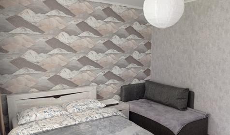 Трехместный