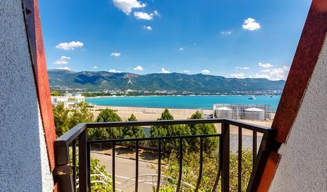 Полулюкс. Отель Людмила. Геленджик