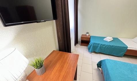 Комфорт с балконом трехместный