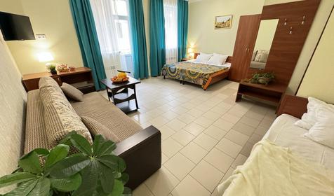 Улучшенный с балконом пятиместный