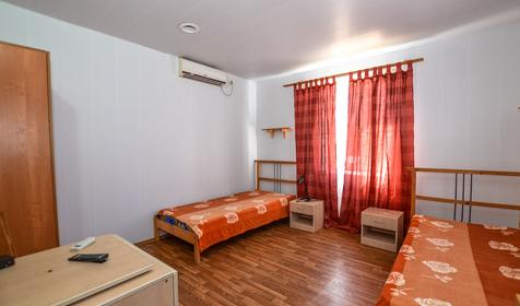 Четырехместный двухэтажный домик