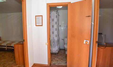 Четырехместный двухэтажный домик