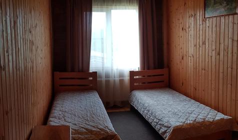 Дом с башней