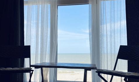 Двухместный улучшенный домик с видом на море (отдельностоящий)