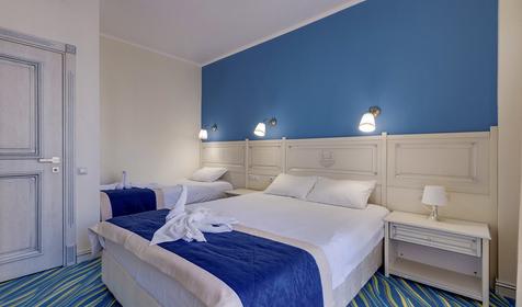 Семейный двухкомнатный с изолированными комнатами и балконом, теневая сторона, №218