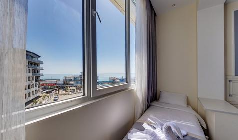 Апартаменты: спальня+студия с кухней и балконом (вид на море) №320, №401