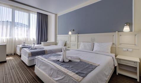 Апартаменты: спальня+студия с кухней и балконом (вид на море) №320, №401