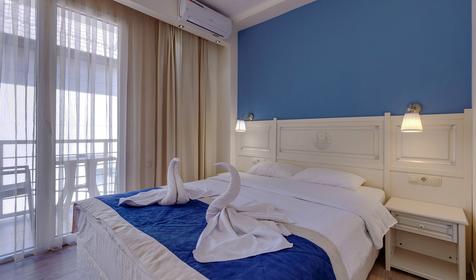 Апартаменты с двумя спальнями, кухней и балконом №319