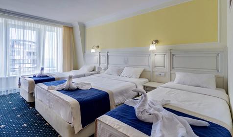 ЛОФТ трехкомнатный двухуровневый с кухней, маленький балкон (вид на море) №501