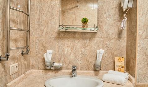 Семейный трехместный (с балконом, без вида)