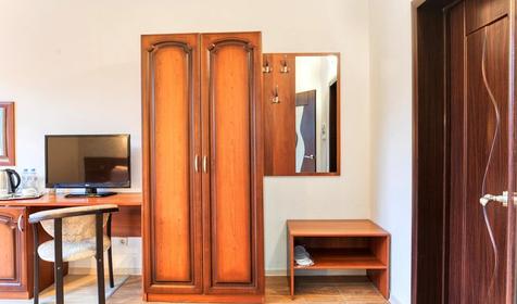 Семейный трехместный (с балконом, без вида)