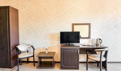 Стандарт двухместный (с балконом, без вида)