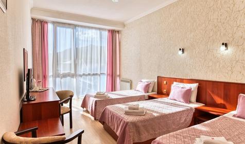 Студия трехместная (панорамный вид)