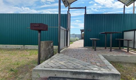 База отдыха "Дом рыбака и охотника". Славянск-на Кубани, Верхний