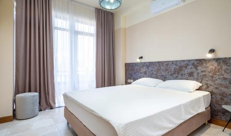 Апартамент трехкомнатный