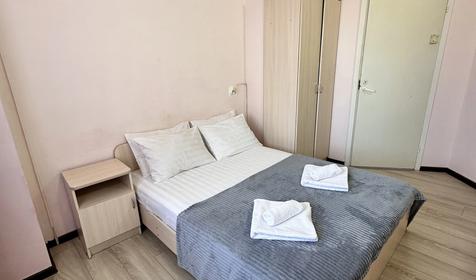 Стандарт двухместный с балконом. Гостиница Виктория