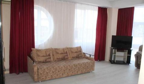 Люкс пятиместный с балконом. Гостиница Виктория