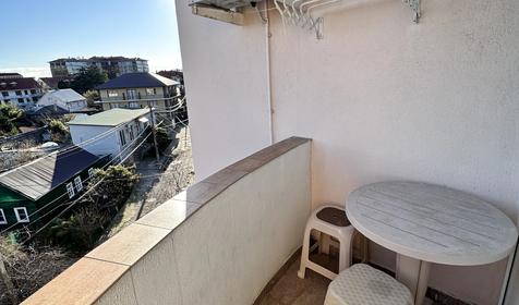 Стандарт четырехместный с балконом. Гостиница Виктория