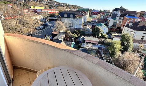 Стандарт двухместный с балконом. Гостиница Виктория