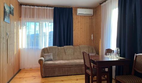 Двухкомнатный Люкс с балконом (вид на озеро)